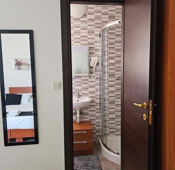 پانسیون D Ambrogio Guest House