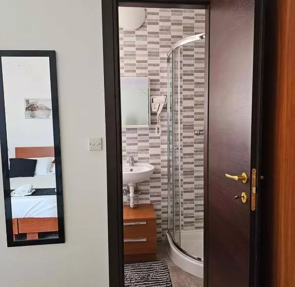 پانسیون D Ambrogio Guest House