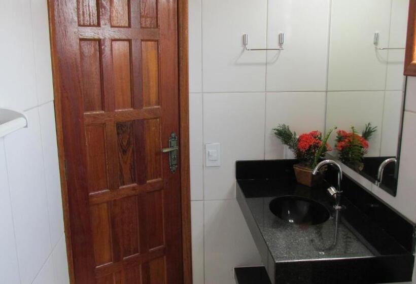 پانسیون Pousada Askalon