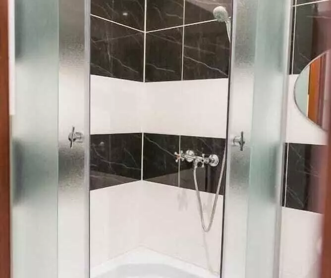 هاستل Minihotel Freedom