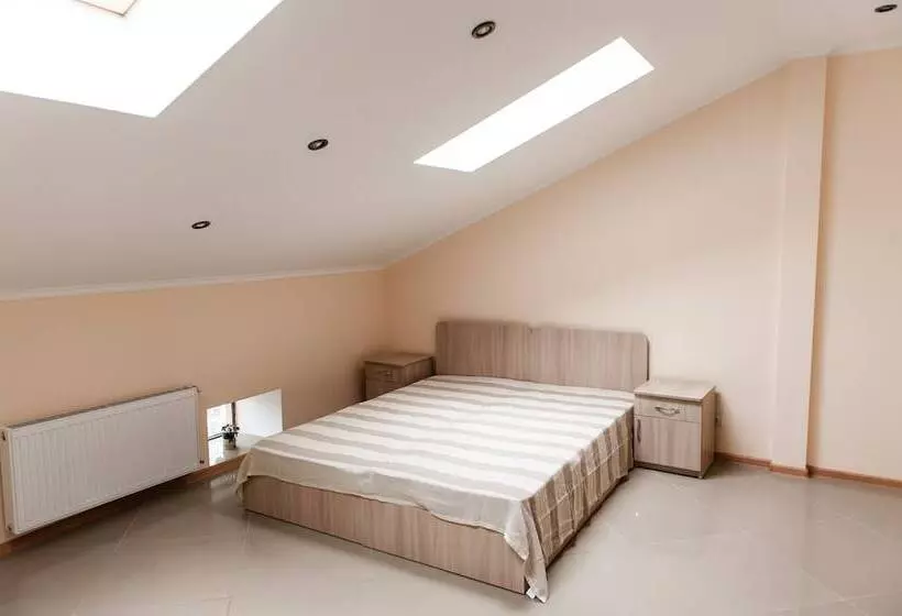 هاستل Minihotel Freedom