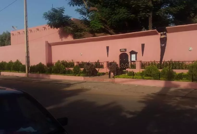 هاستل Tamana