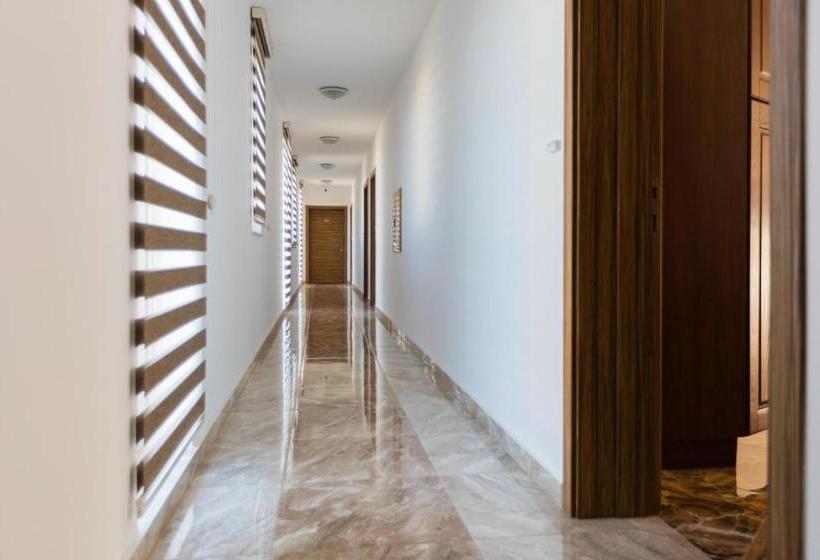 Boutique Apart Hotel Versis