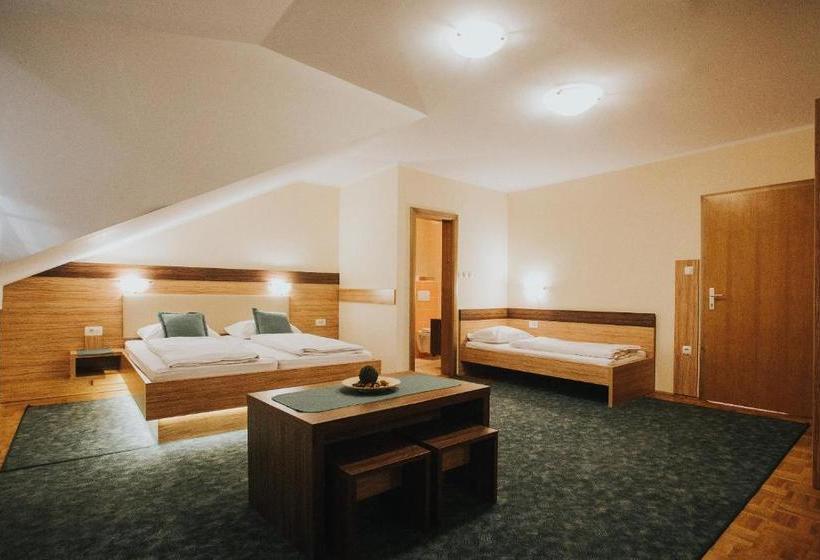 پانسیون Gostisce Ulipi