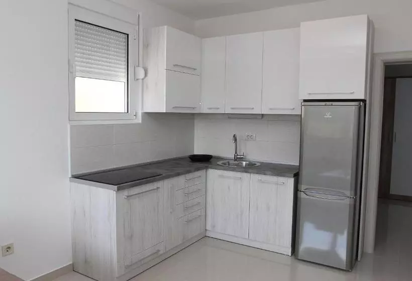 پانسیون Guest House Ugljevarevic
