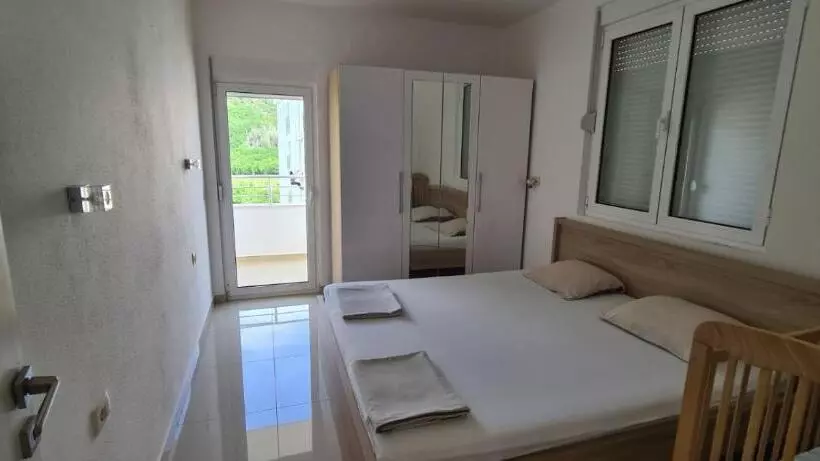 پانسیون Guest House Ugljevarevic