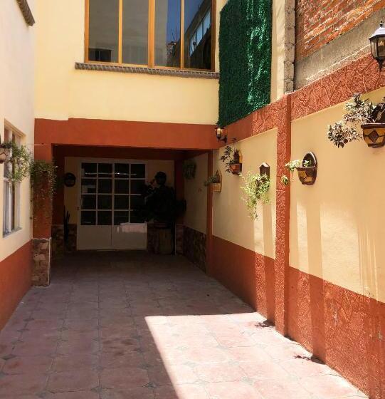 Пансион Jatziri