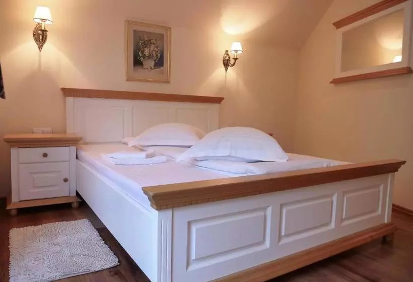 Pensiunea Poiana Avrigului