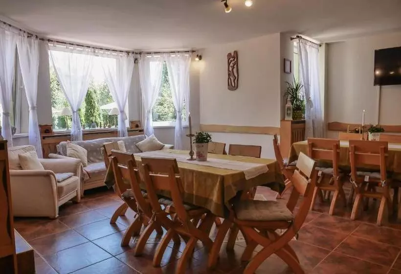 Pensiunea Poiana Avrigului