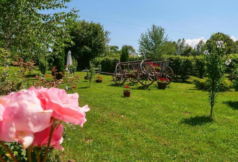 Pensiunea Poiana Avrigului