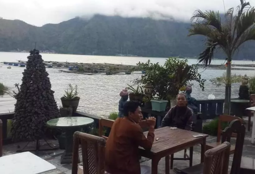 ホテル Lakeside Cottages