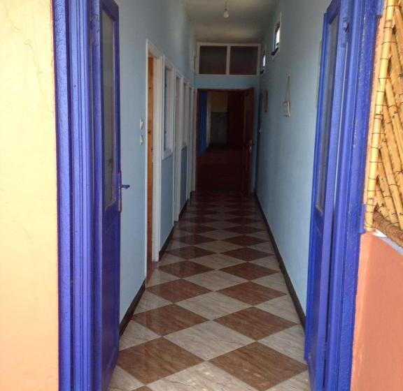 Пансион Aftas Beach House