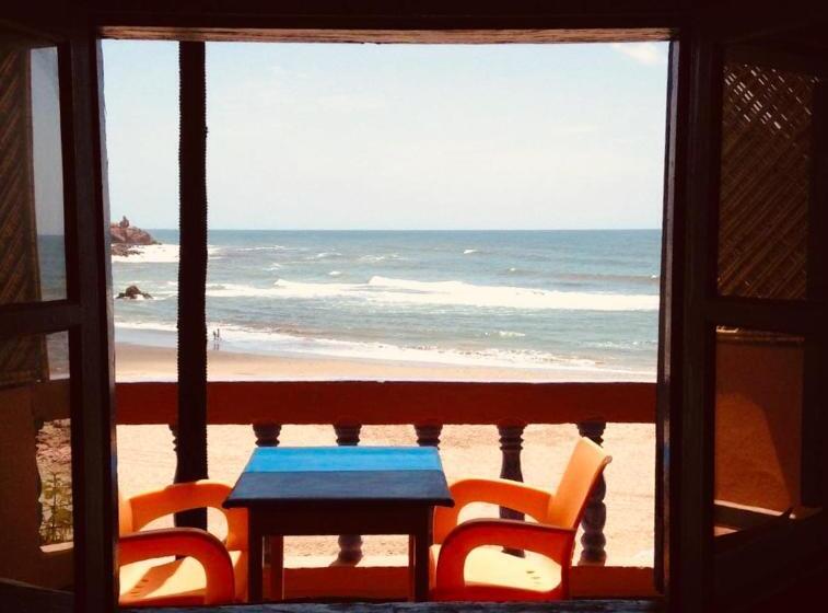 Пансион Aftas Beach House