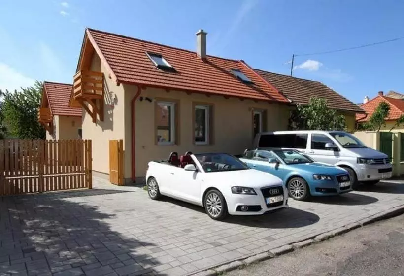 Majatalo Apartman Gondola