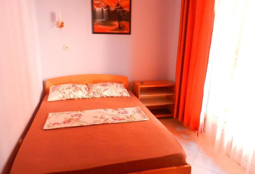 پانسیون Guest House Villa Leonardo