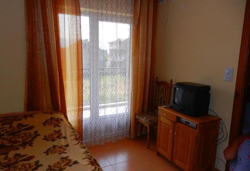 پانسیون Guest House Villa Leonardo