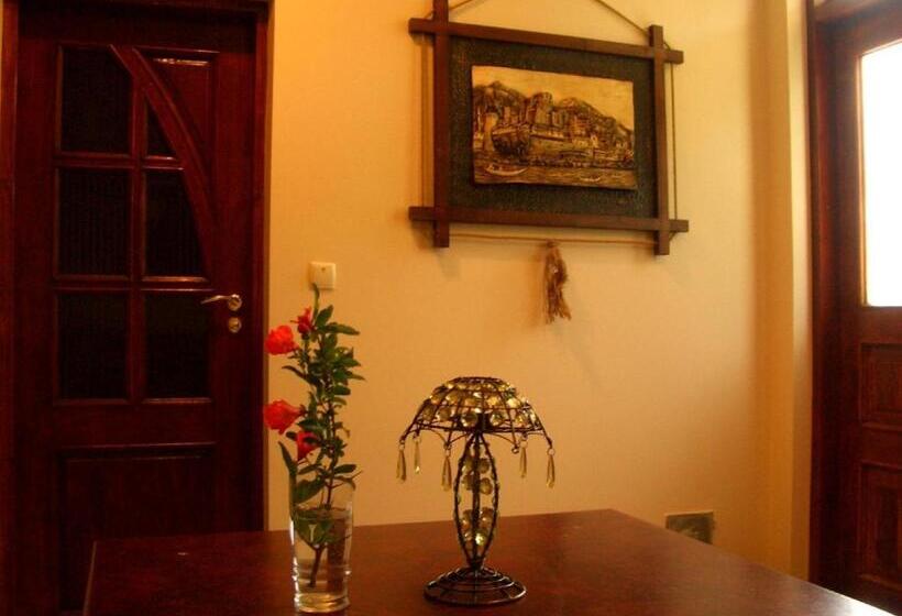 پانسیون Guest House Villa Leonardo