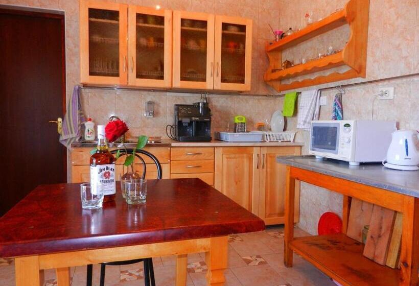 پانسیون Guest House Villa Leonardo