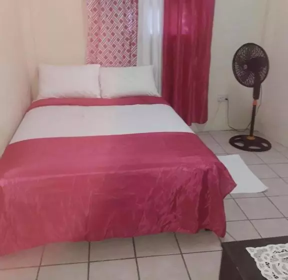 پانسیون Hilltop View Guesthouse