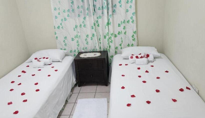 پانسیون Hilltop View Guesthouse