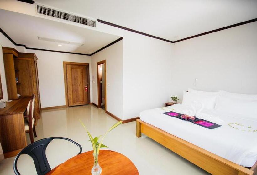 ペンション Sisombat Plaza