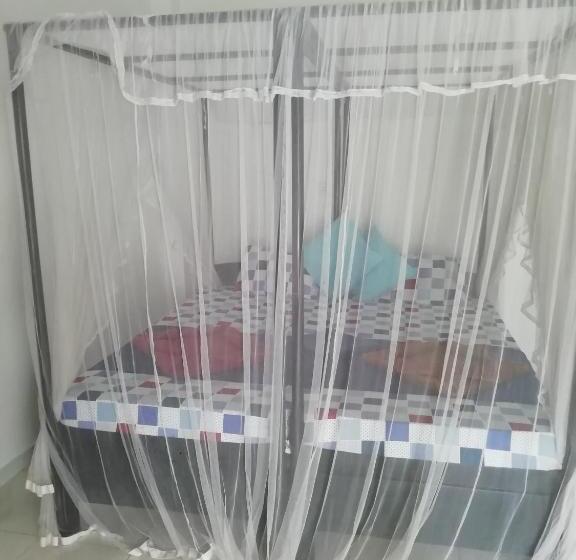 Пансион Universal Beach