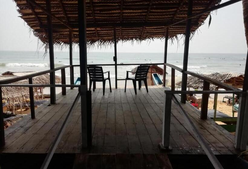 Пансион Universal Beach