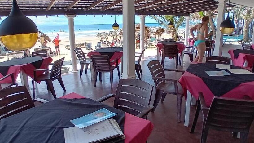 Пансион Universal Beach