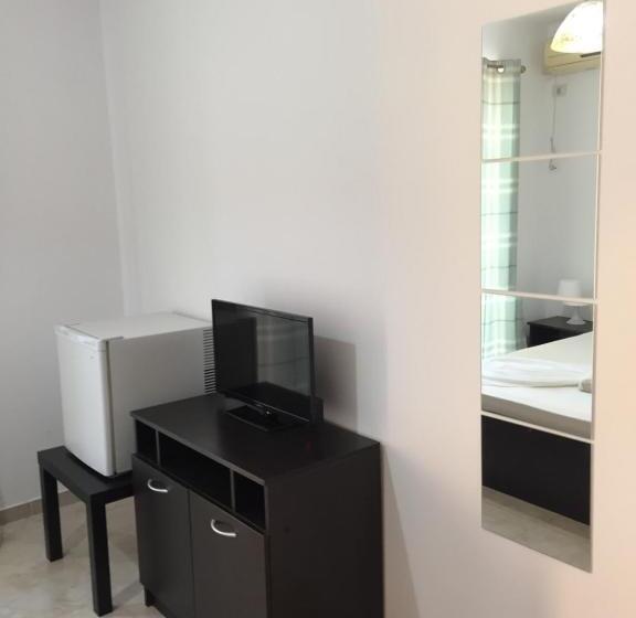 بنسيون Vilele Liliana