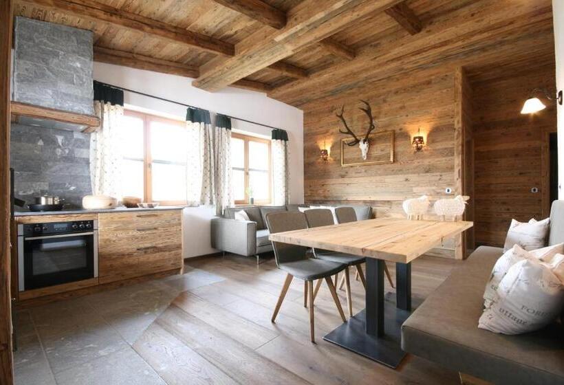 ペンション Alpengasthof Karalm