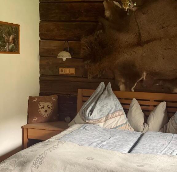 ペンション Alpengasthof Karalm