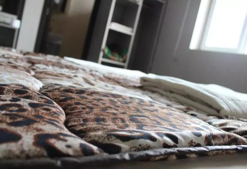 پانسیون Guest House Veni