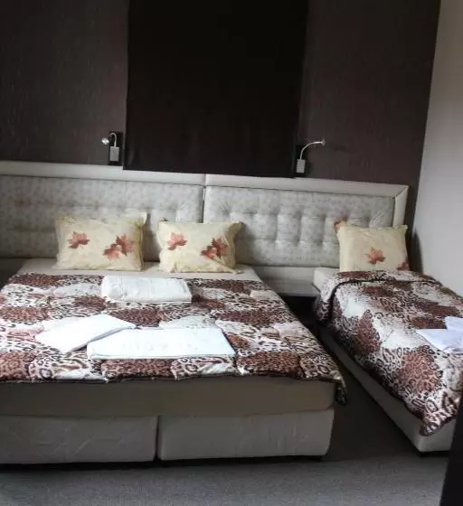 پانسیون Guest House Veni