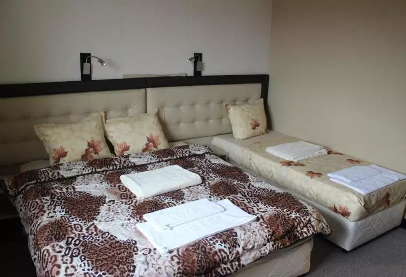 پانسیون Guest House Veni