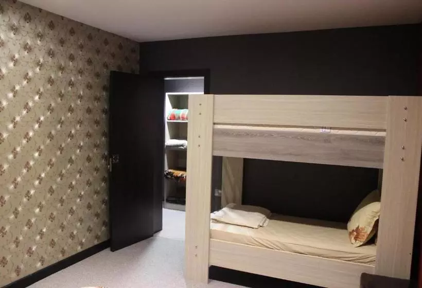 پانسیون Guest House Veni