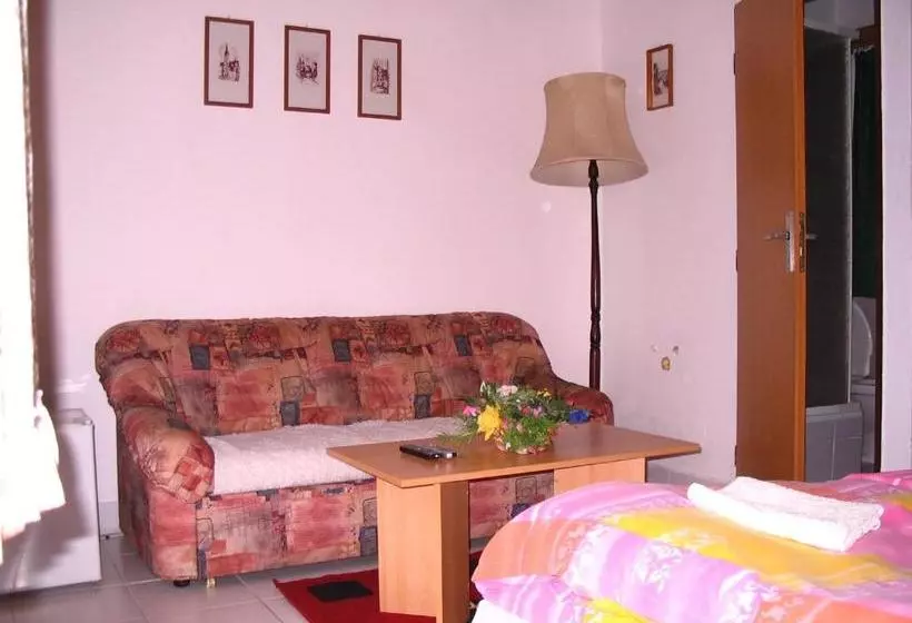 Majatalo Penzion Kalina