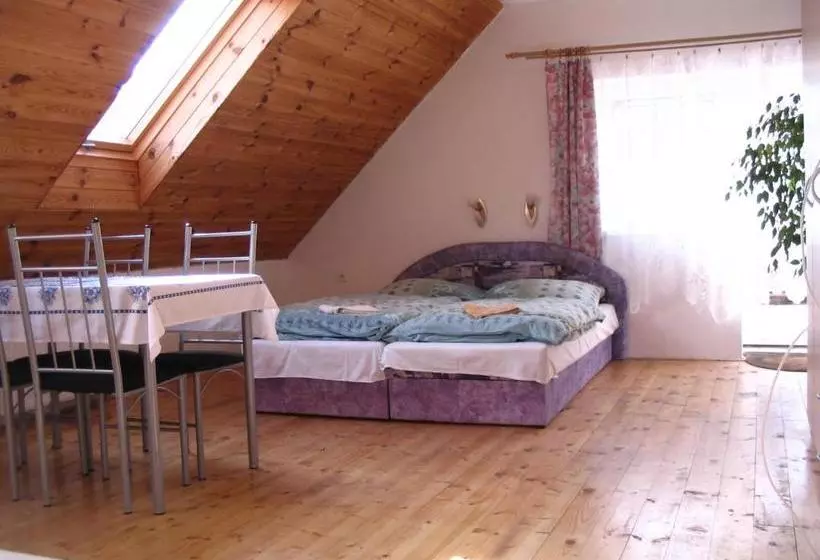 Majatalo Penzion Kalina