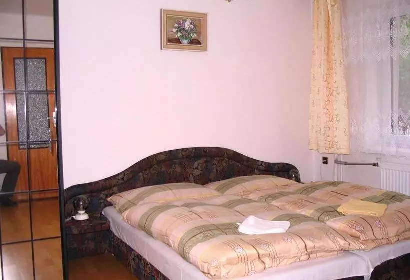 Majatalo Penzion Kalina