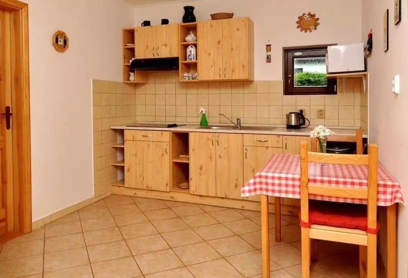 Majatalo Ubytování U Rohelů