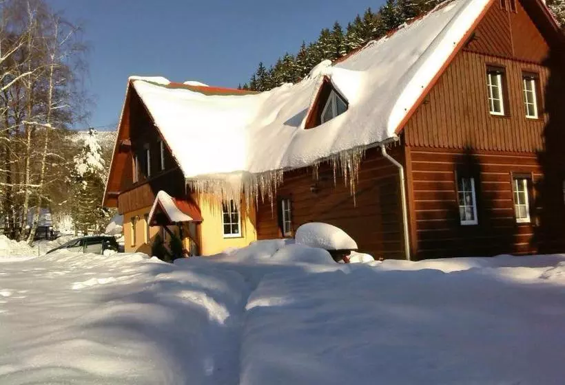 Apartments White   Hill