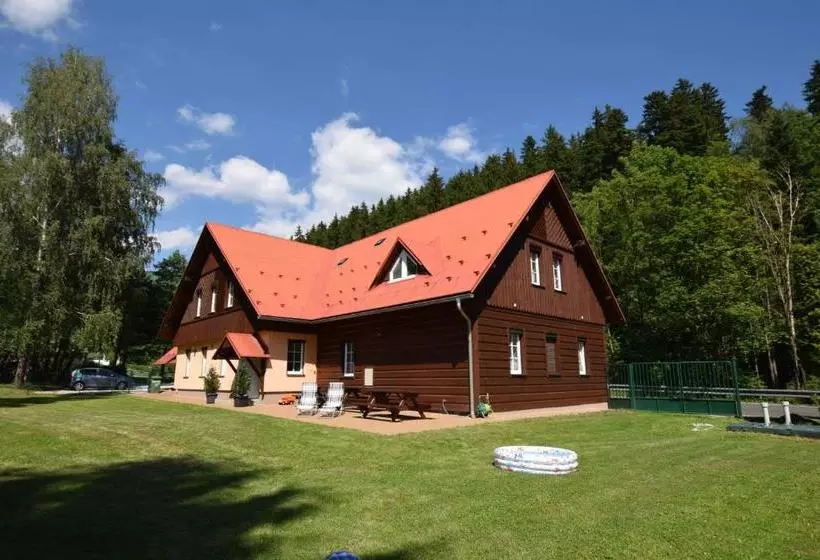 Apartments White   Hill