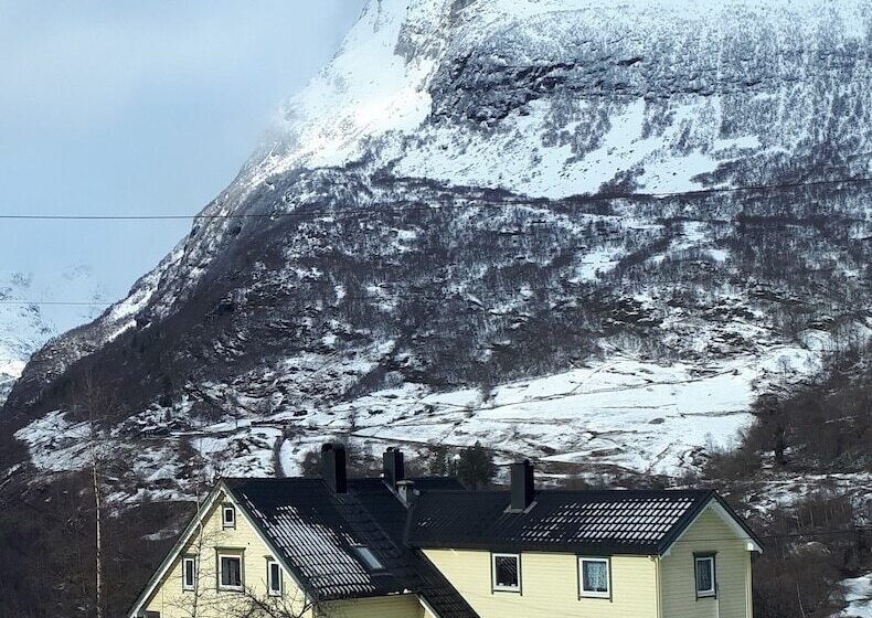 Hotel Lunheim In Geiranger