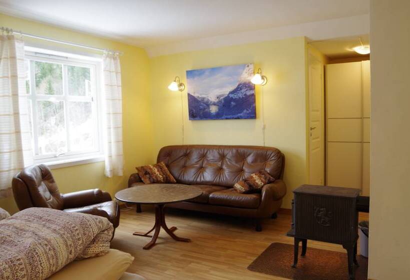 Hotel Lunheim In Geiranger