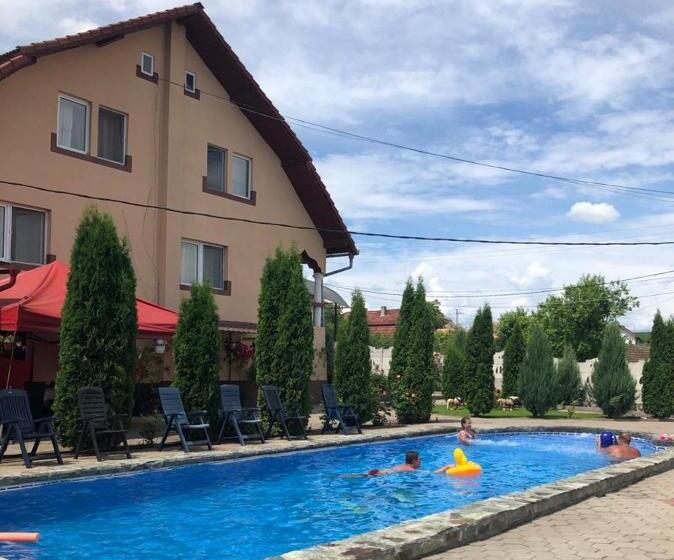 پانسیون Giandra Resort