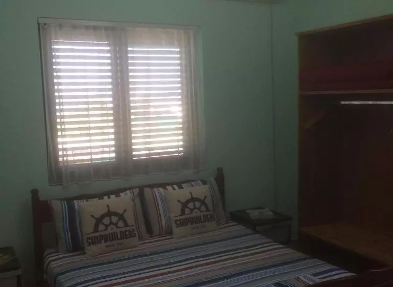 پانسیون H And H Guesthouse
