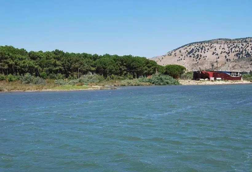 پانسیون H And H Guesthouse