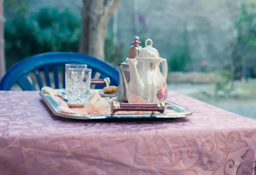 Majatalo Maison Tigmi Ozro