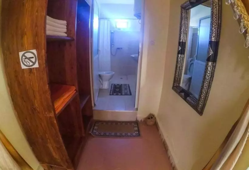 Majatalo Maison Tigmi Ozro