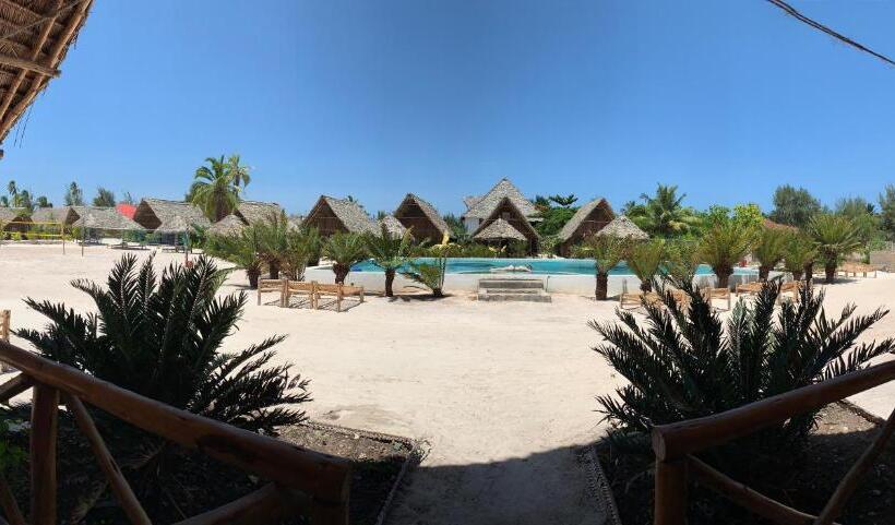 بنسيون New Jambo Bungalows