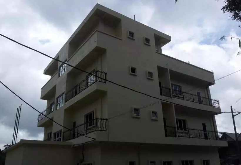 ペンション Sam Jade Guest House